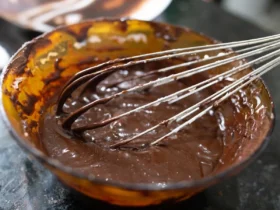 Como fazer um brigadeiro que não empelota, garantindo uma textura perfeita