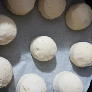 Tempo perfeito como assar pão de queijo congelado na Airfryer em 10 minutos!